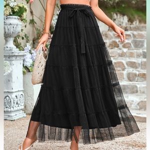 NWT Women’s Layered Skirt Elastic Waist Black XL
